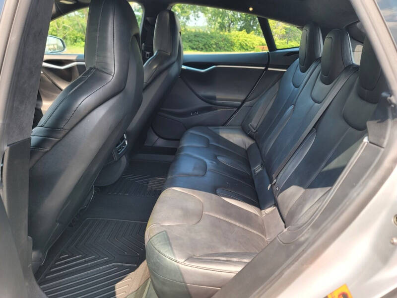 2016 Tesla Model S P90D