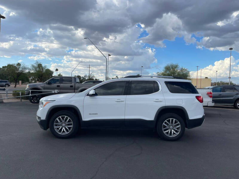 2017 GMC Acadia SLE-2