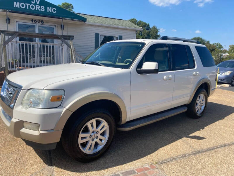 2010 Ford Explorer Eddie Bauer's photo