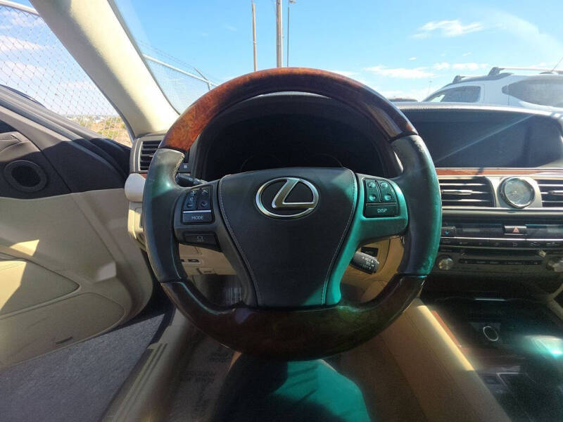 2015 Lexus LS 460