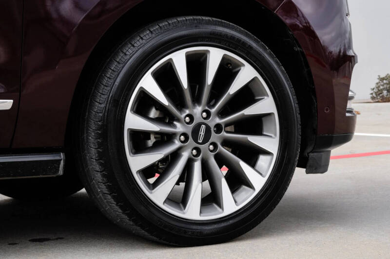 2019 Lincoln Navigator Select