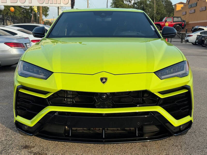 2022 Lamborghini Urus