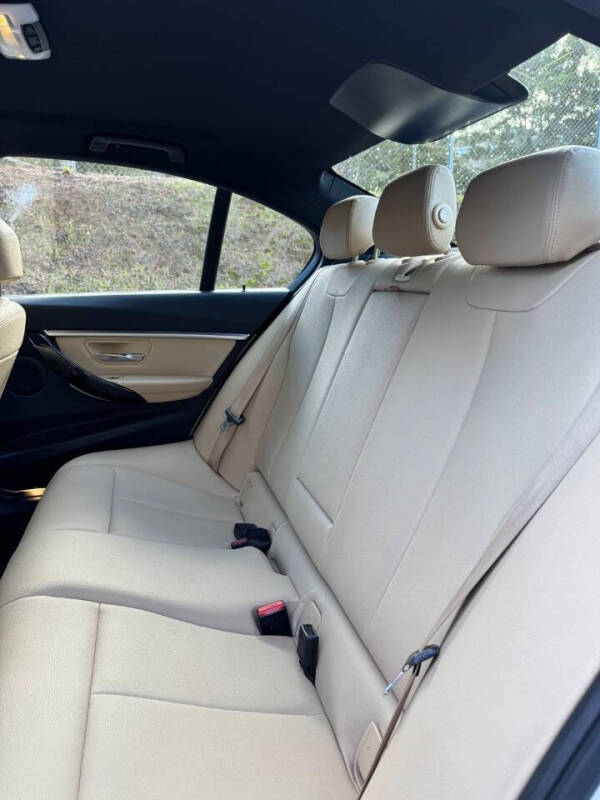 2017 BMW 3 Series 330e iPerformance