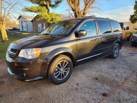 2016 Dodge Grand Caravan for sale at Cox Cars & Trux in Edgerton WI