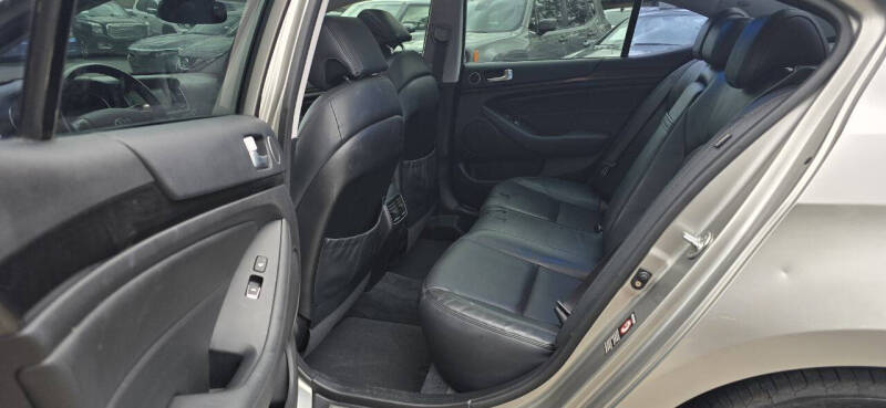 2015 Kia Cadenza Premium