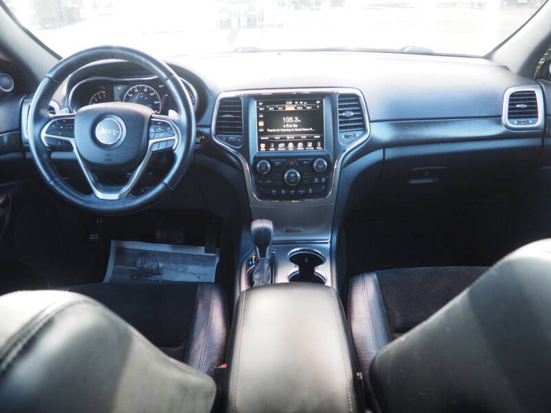 2017 Jeep Grand Cherokee Laredo