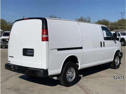 2022 Chevrolet Express 2500