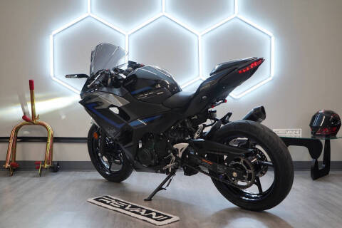 2025 Kawasaki Ninja 500 SE ABS