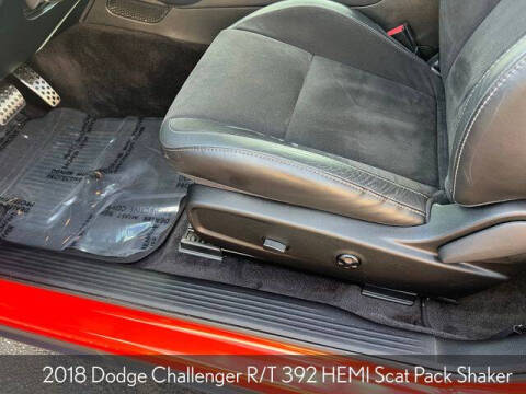 2018 Dodge Challenger 392 HEMI Scat Pack Shaker