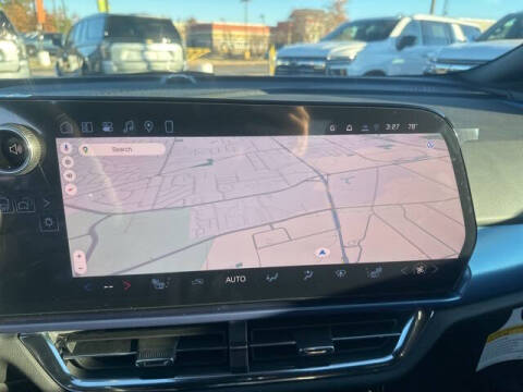 2026 Chevrolet Equinox EV LT 2