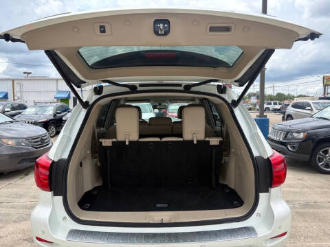 2017 Nissan Pathfinder SL