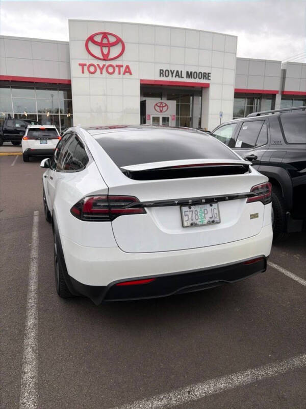 2023 Tesla Model X Standard Range