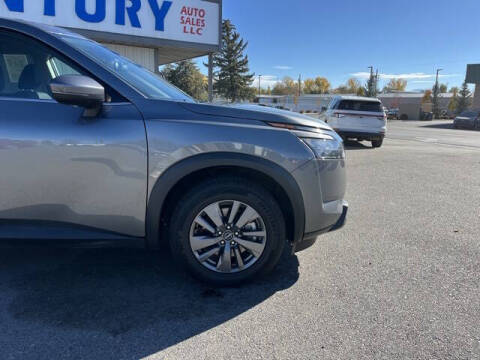 2024 Nissan Pathfinder SV