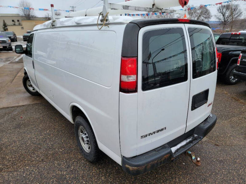 2017 GMC Savana 3500