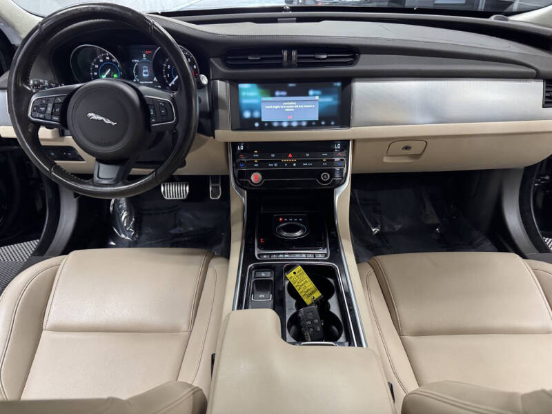 2020 Jaguar XF 25t Premium