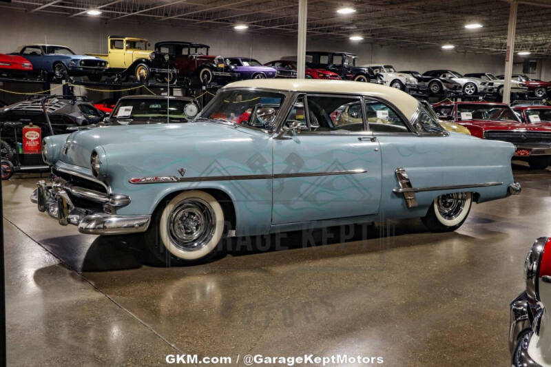 1953 Ford Crestline