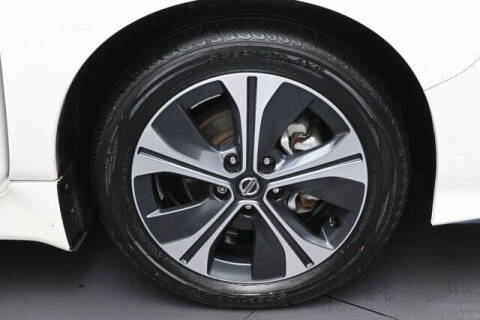 2021 Nissan LEAF SL PLUS
