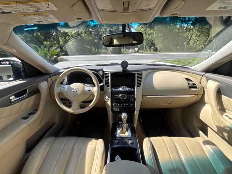 2013 Infiniti FX37