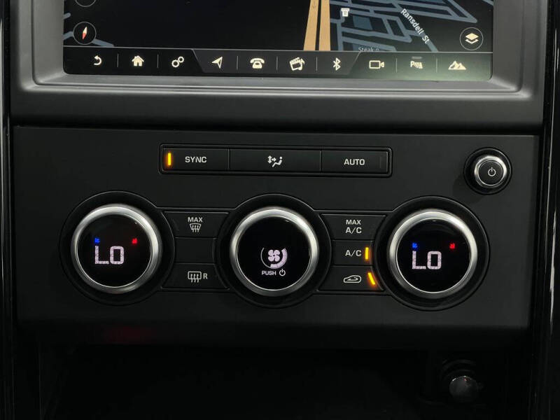 2018 Land Rover Discovery SE