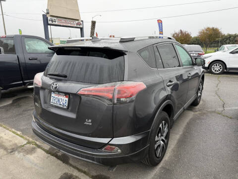 2016 Toyota RAV4 LE