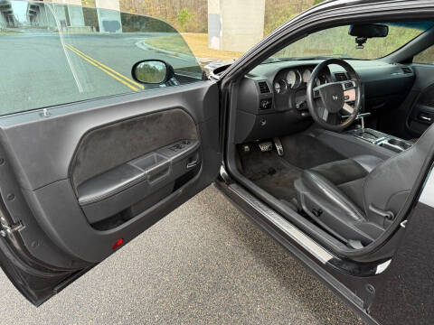 2010 Dodge Challenger SRT8