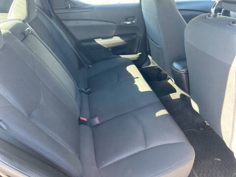 2013 Dodge Avenger SE