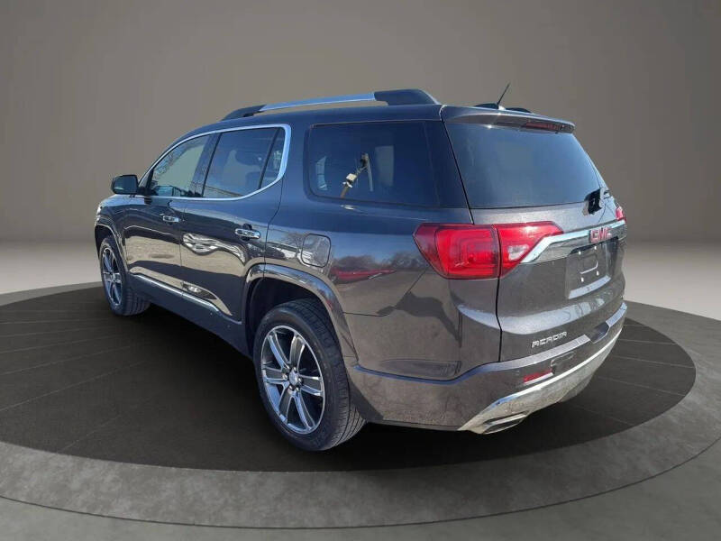 2017 GMC Acadia Denali