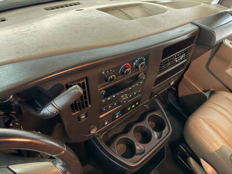 2017 Chevrolet Express 2500