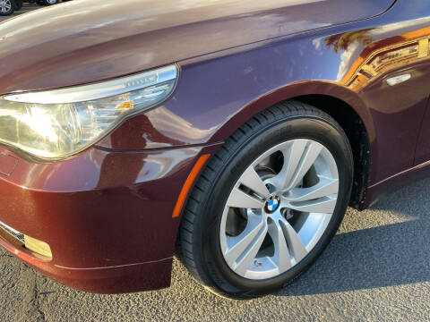 2010 BMW 5 Series 528i