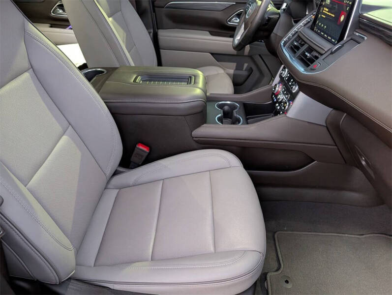 2024 GMC Yukon XL SLT