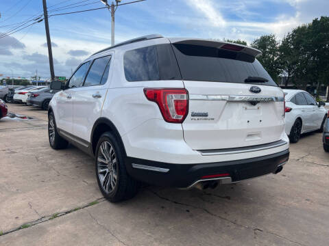 2018 Ford Explorer Platinum