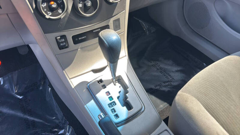 2012 Toyota Corolla LE