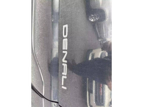 2002 GMC Yukon Denali