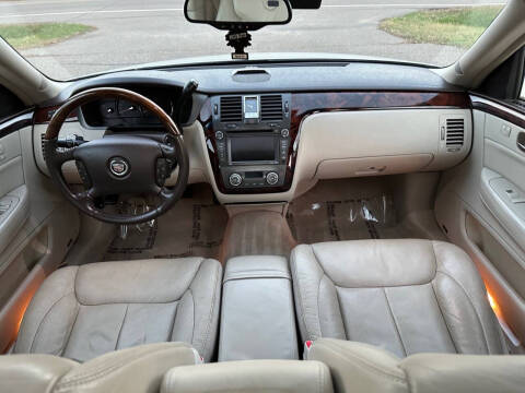 2011 Cadillac DTS Premium Collection