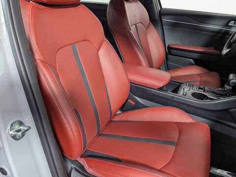 2023 Kia K5