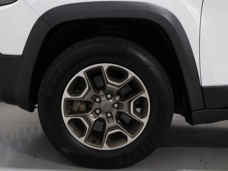 2020 Jeep Cherokee Trailhawk