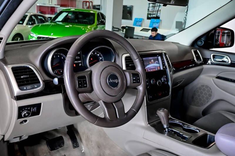2012 Jeep Grand Cherokee Laredo