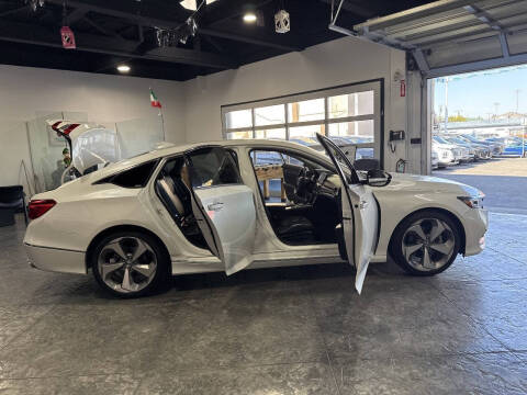 2018 Honda Accord Touring