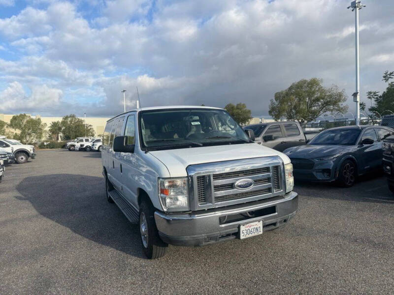 2013 Ford E-Series E-350 SD XLT
