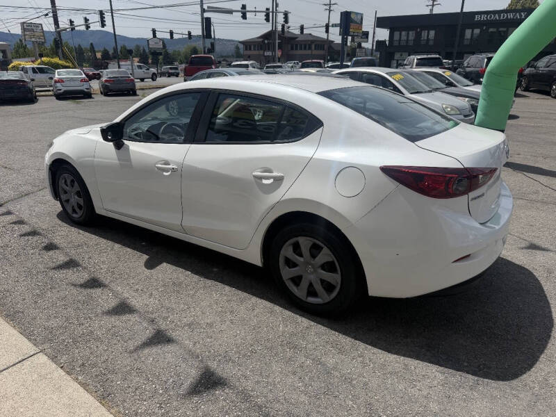 2015 Mazda MAZDA3 i SV