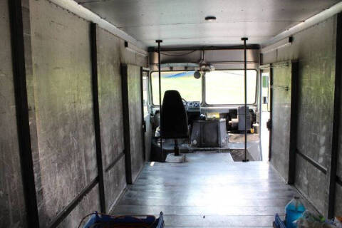 2001 Workhorse P42
