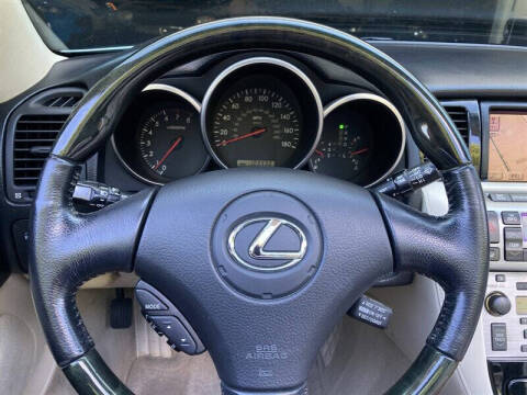 2004 Lexus SC 430