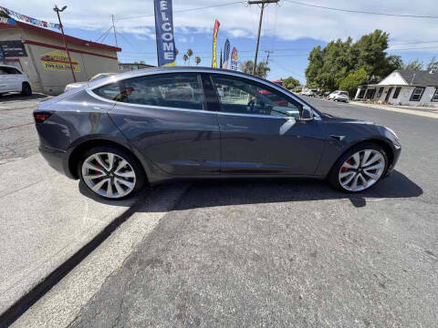 2018 Tesla Model 3 Performance