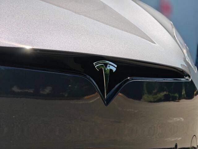2021 Tesla Model S Plaid