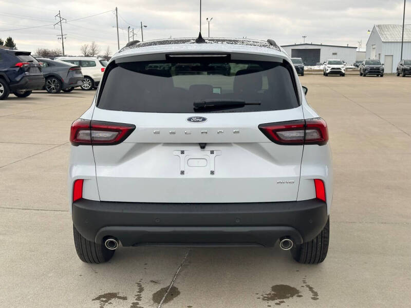 2026 Ford Escape ST-Line Select