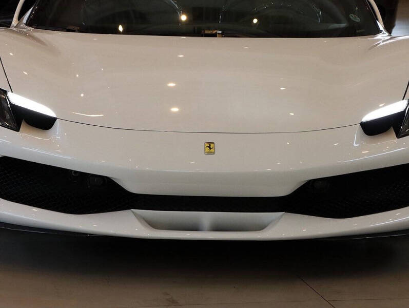 2025 Ferrari 296 GTS