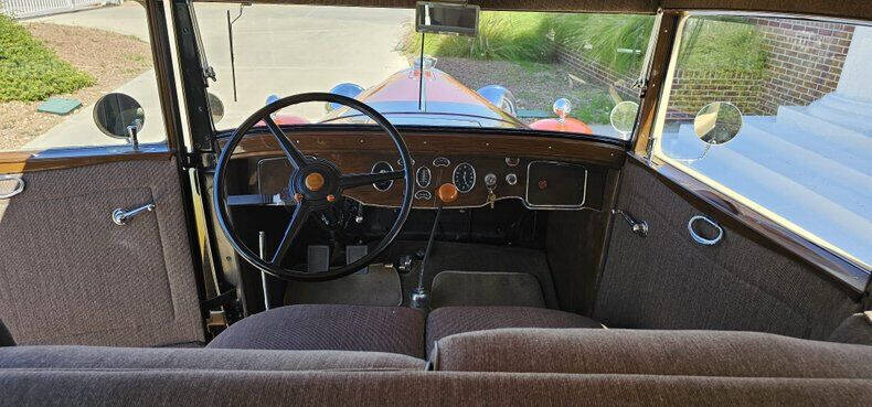 1931 Packard 826 SEDAN