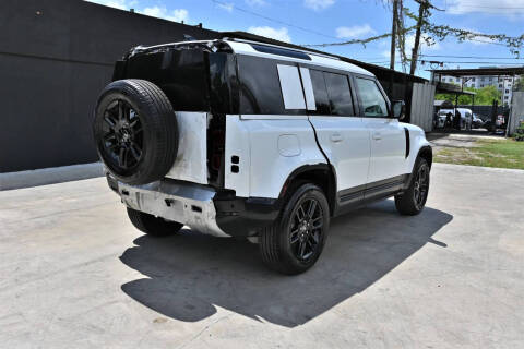 2025 Land Rover Defender 110 P300 S