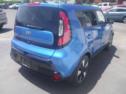 2016 Kia Soul +
