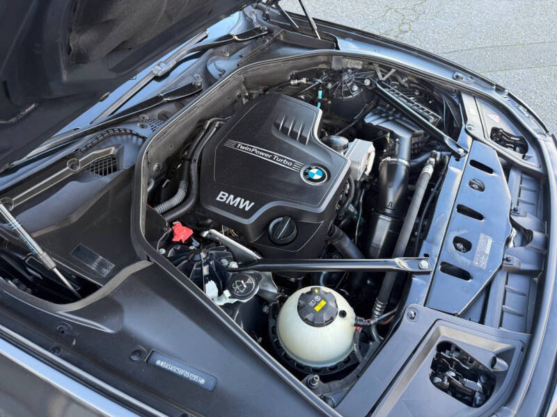 2015 BMW 5 Series 528i